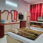 Hotel Yatri International