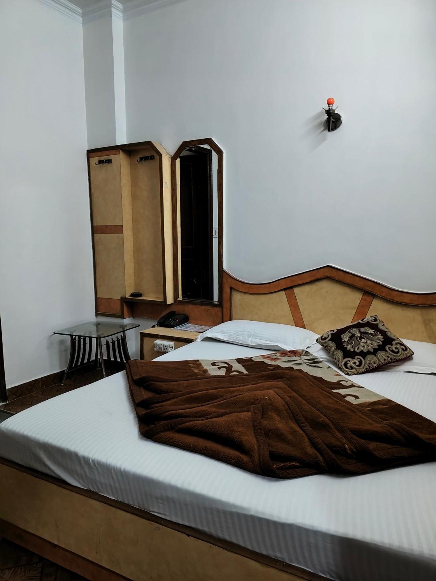 Yatri International 2* New Delhi