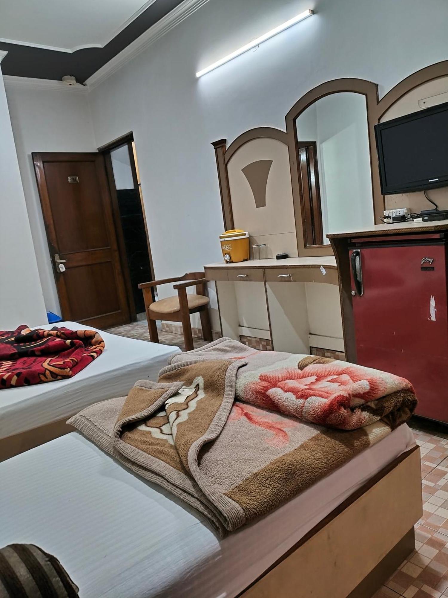 Yatri International 2* New Delhi